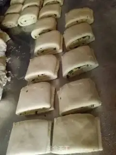 Make Onion rolls step 3