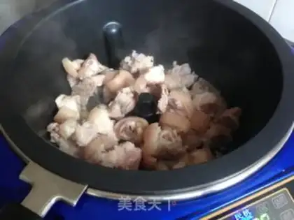 Make Peanut feet step 6