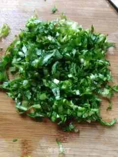 Make Shrimp-skin pie step 1