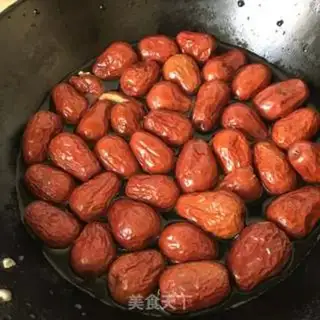 Make Ginger date cream step 1