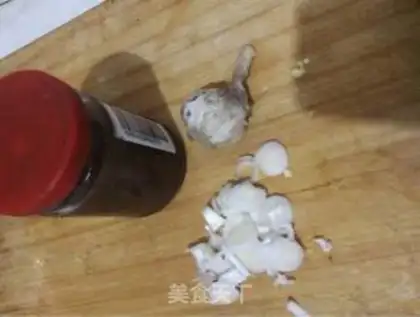 Make Garlic cones step 2