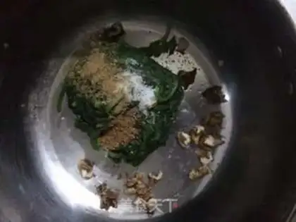 Make Garlic cones step 3