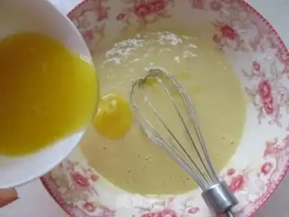 Make Madeleine Shellcake step 2