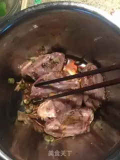 Make Honey-cooked chicken wings step 0