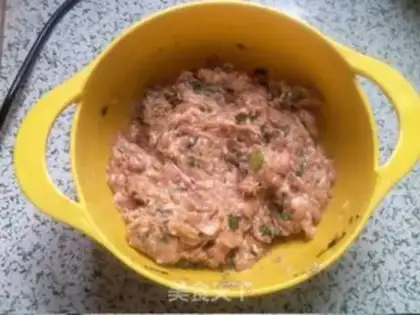Make Pork sticker step 5