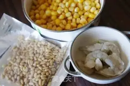 Make Shrimp pine corn step 0
