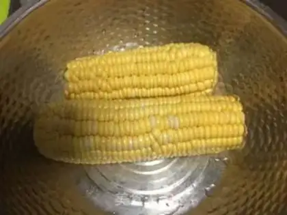 Make walnut corn juice step 0
