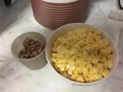 Make walnut corn juice step 2