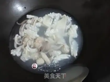 Make Fired squid flowers step 5