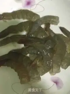 Make Pixie-tail shrimp ball step 2