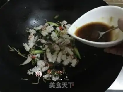 Make Fired squid flowers step 10