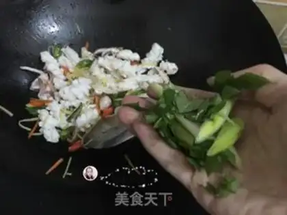 Make Fired squid flowers step 11