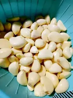 Make Garlic sauce step 0