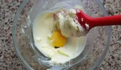 Make A cheesecake with a heart step 4