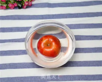 Make Baked apple chips step 1