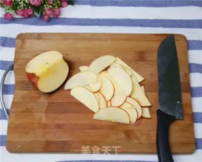 Make Baked apple chips step 2
