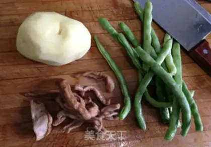 Make Potato croissants step 8