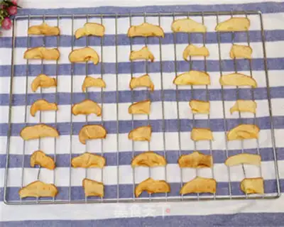 Make Baked apple chips step 5