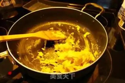Make English fried eggs step 7