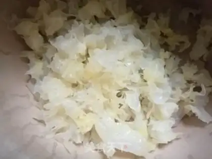 Make Silver-ear red-leaved cuisine soup step 0