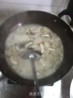 Make Squidfish mushroom soup step 3