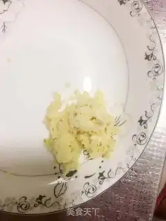 Make Garlic oatmeal step 0