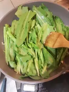 Make Garlic oatmeal step 2