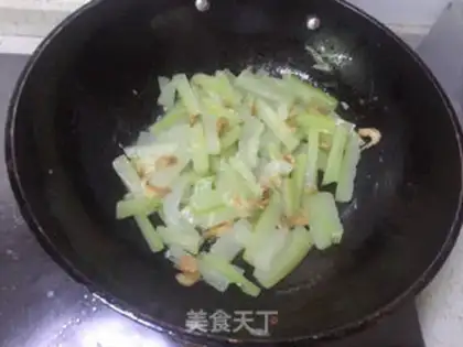 Make Shrimp starts to bloom at night step 7