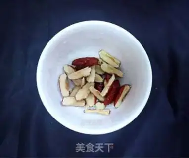 Make ♪ Oatmeal red dates ♪ step 1