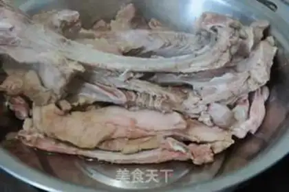 Make Hands on lamb step 2