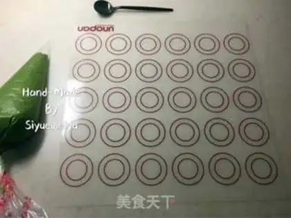 Make The tea macaron step 11