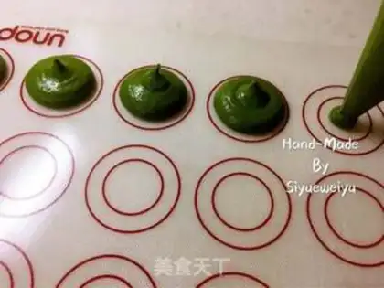 Make The tea macaron step 12