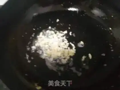 Make Fried eggs with mushrooms step 3