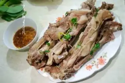 Make Hands on lamb step 8