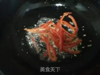 Make Fried eggs with mushrooms step 4
