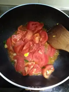 Make Golden Tomato Fried Eggs step 5