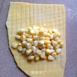Make Creative cream corn bag step 9