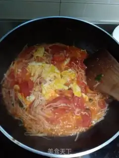 Make Golden Tomato Fried Eggs step 7