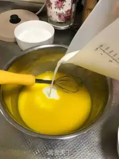 Make Fruit birthday cake step 3