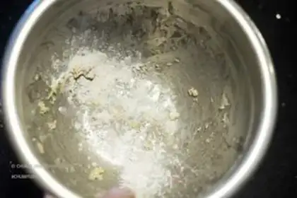 Make Onion pine toast step 7