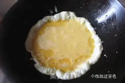Make Scrambled eggs step 3