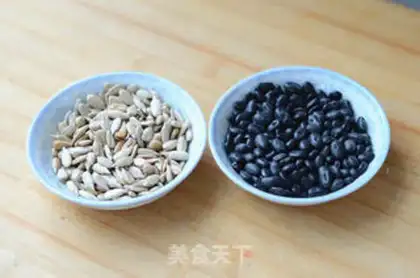 Make The sunflower seed black soy step 0