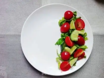Make A toast salad with vinegar step 4