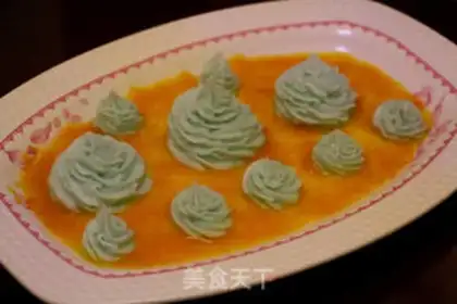 Make Orange sauce, blueberries, mud step 7
