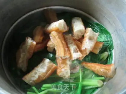 Make Oil-coated spinach ribs soup step 7