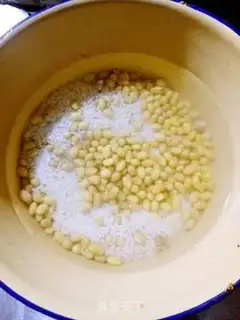 Make The souffle noodle nest step 0