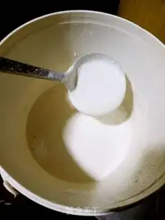 Make The souffle noodle nest step 1