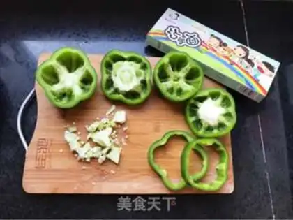 Make Tomato egg noodles step 1
