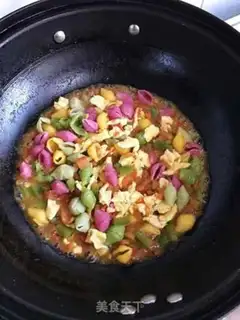 Make Tomato egg noodles step 8