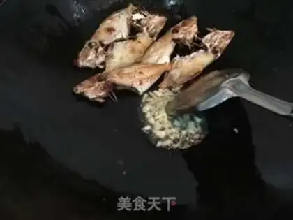 Make Fried skinned fish step 4
